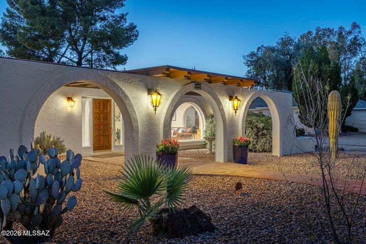 Property Photo:  1947 N Soldier Trail  AZ 85749 