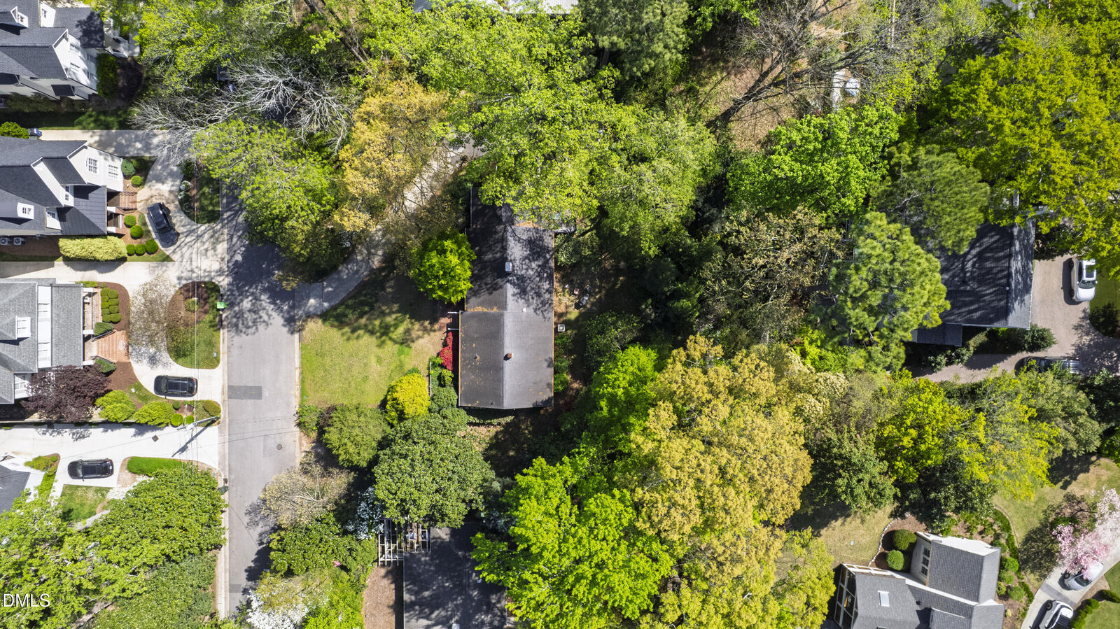 Property Photo: 2667 Davis Street NC 27608