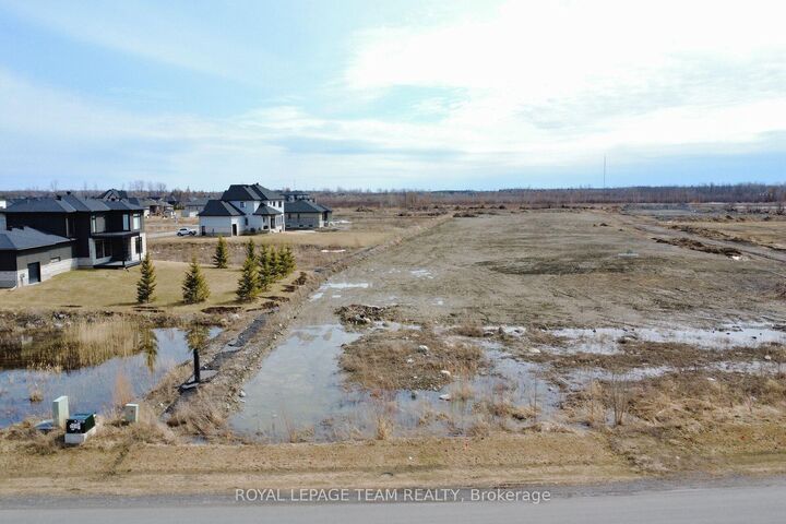 Property Photo:  6715 Still Meadow Way  ON K4P 0G1 