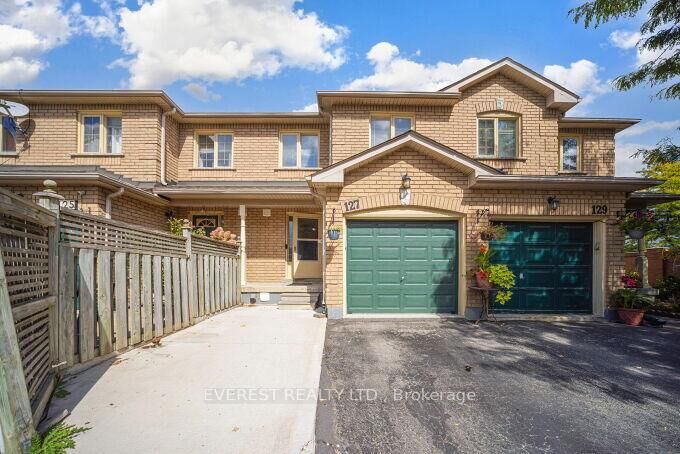 Property Photo: 2 Sir Lou Drive 127 ON L6Y 5A8