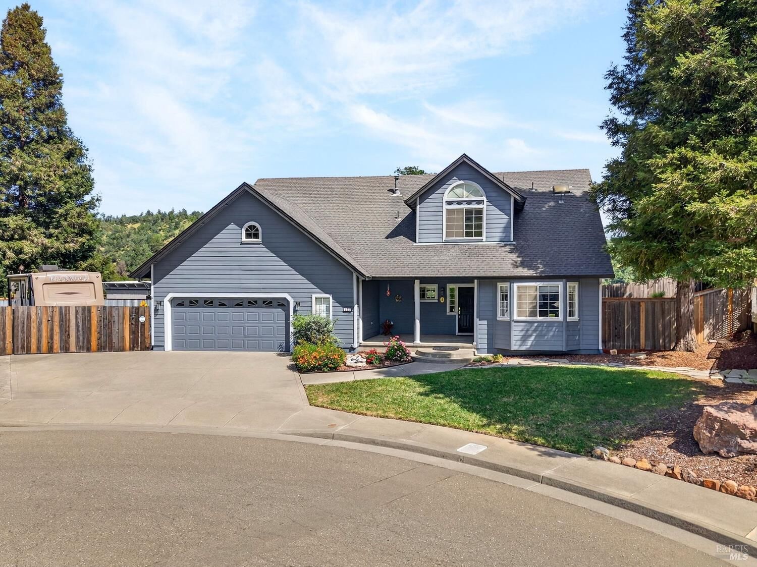 Property Photo:  586 Hillside Drive  CA 95425 