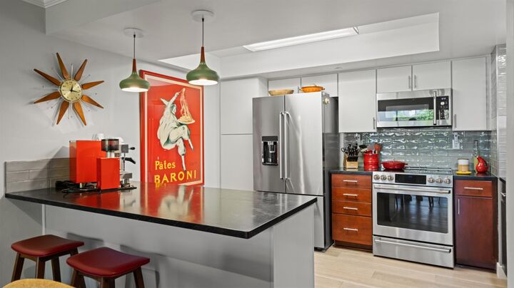 Property Photo:  500 N Street 503  CA 95814 