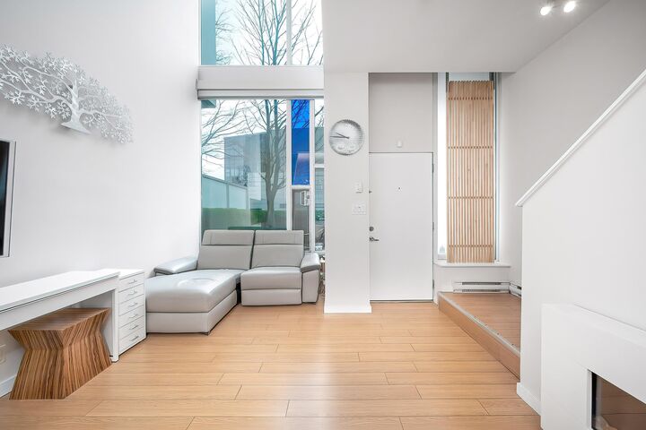 Property Photo: 119 Regiment Square BC V6B 1X5