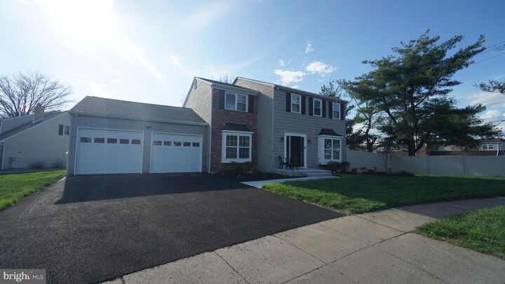 Property Photo: 215 Durham Court PA 19030