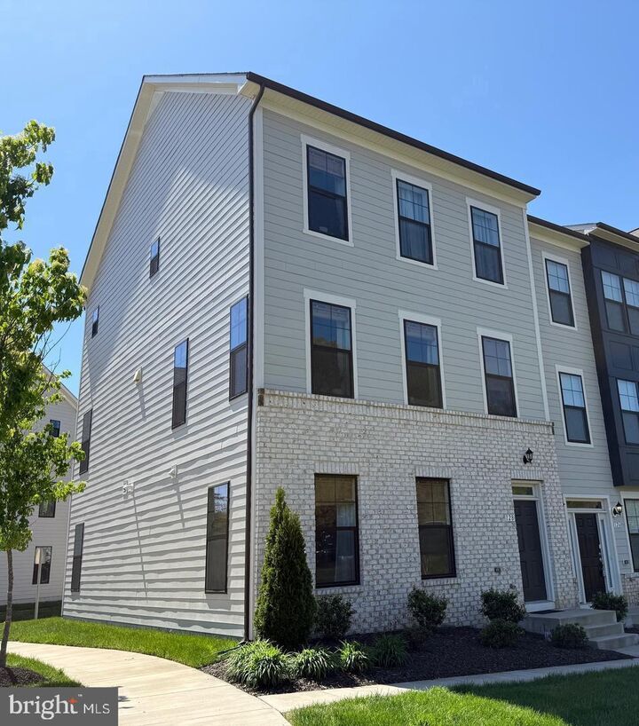 Property Photo:  128 Kinross Lane  VA 22401 