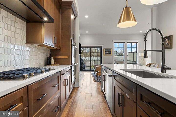 Property Photo:  206 N Aberdeen Avenue C  PA 19087 