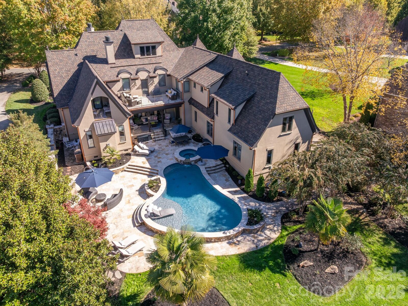 Property Photo: 813 Beauhaven Lane NC 28173