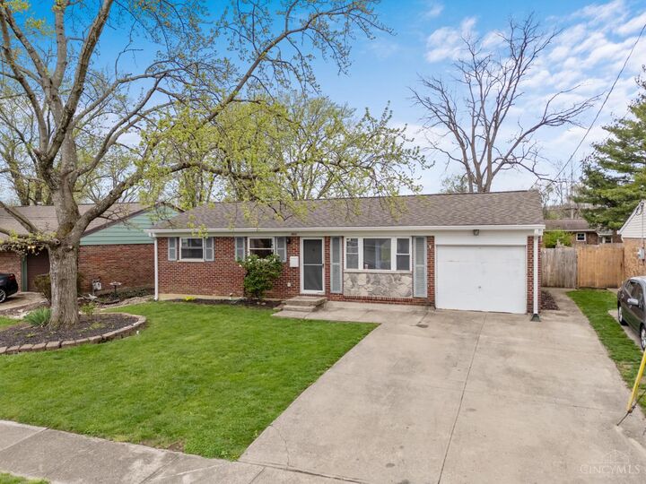 Property Photo:  1466 Fawnvista Lane  OH 45246 