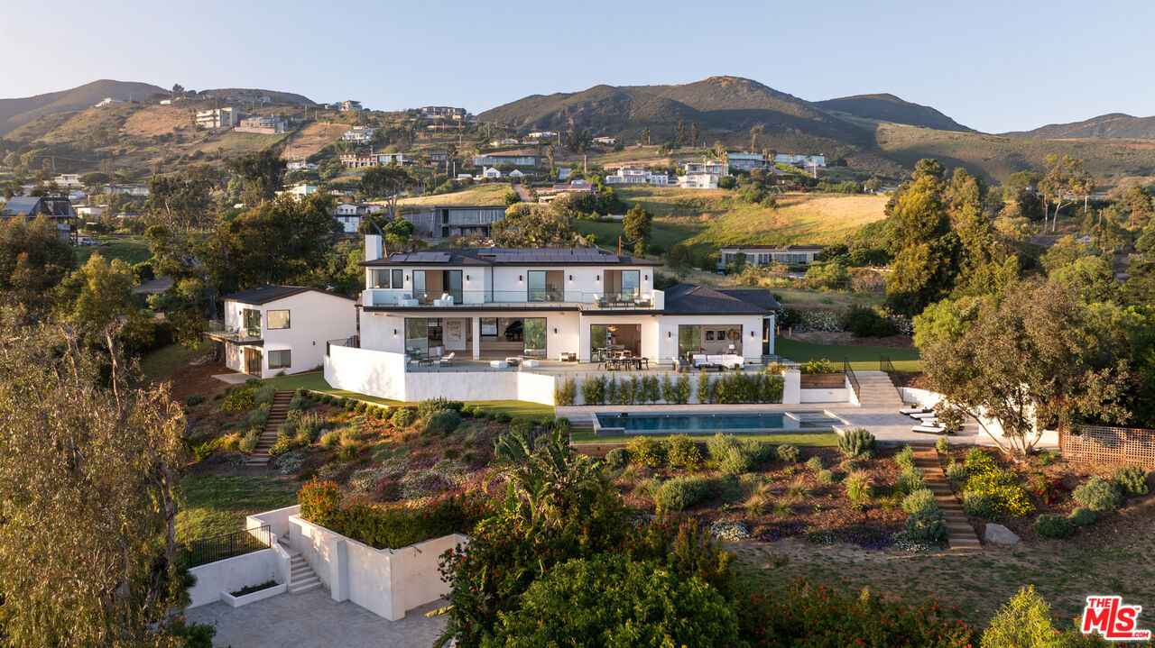 Property Photo:  29924 Harvester Rd  CA 90265 