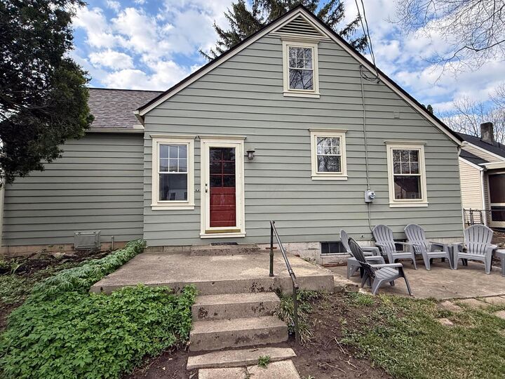 Property Photo: 978 Chambers Circle OH 43212