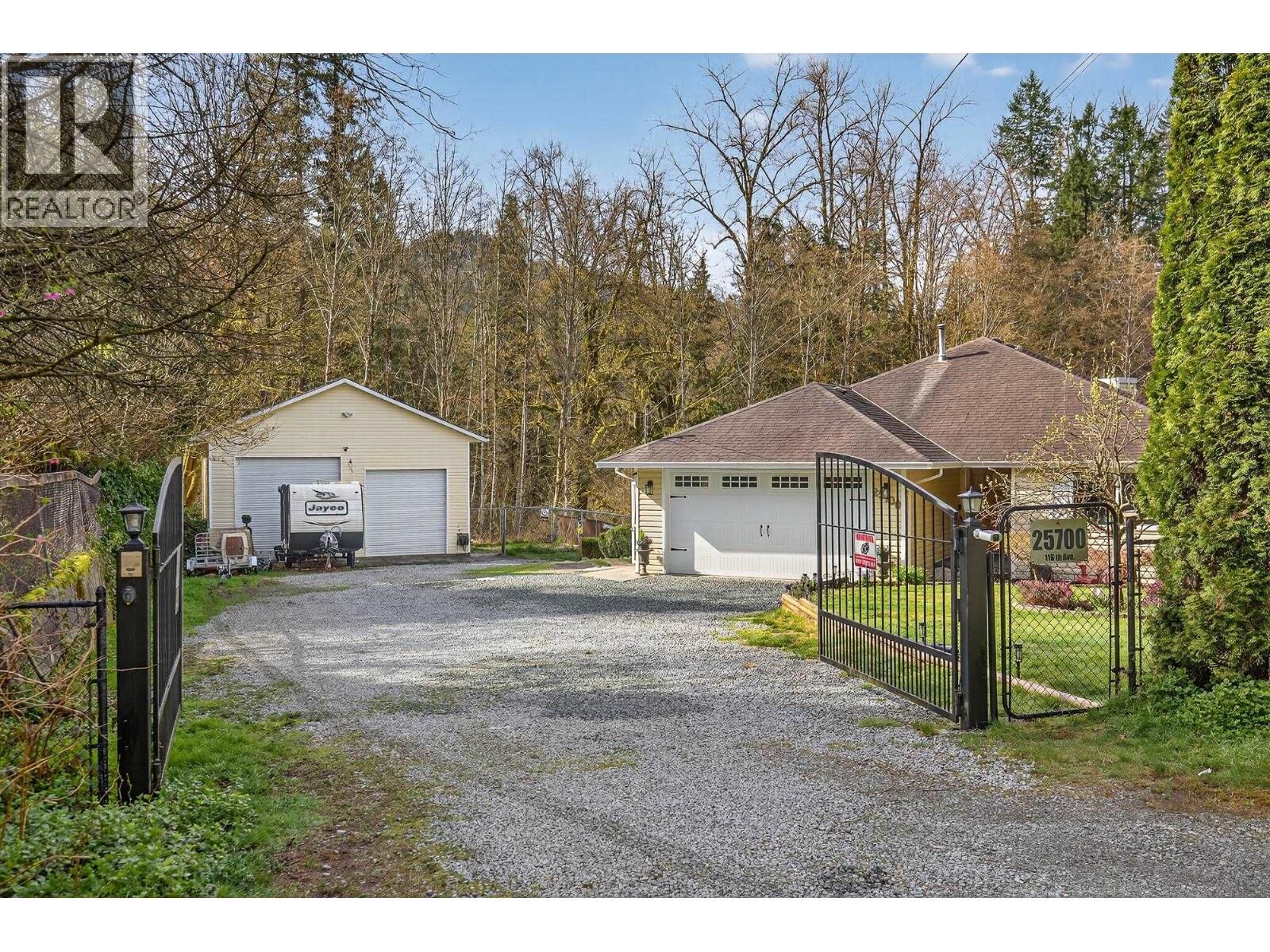 Property Photo: 25700 116 Avenue BC V4R 1Z6