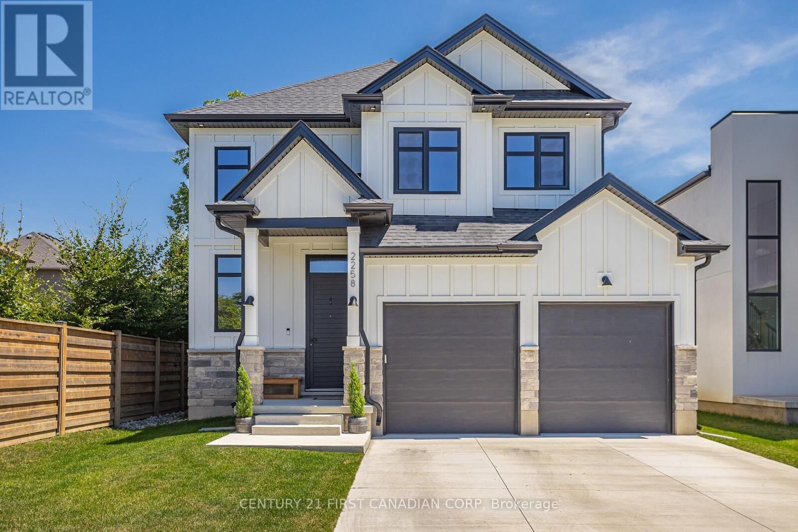 Photo de la propriété: 2258 Wickerson Road ON N6K 0C3