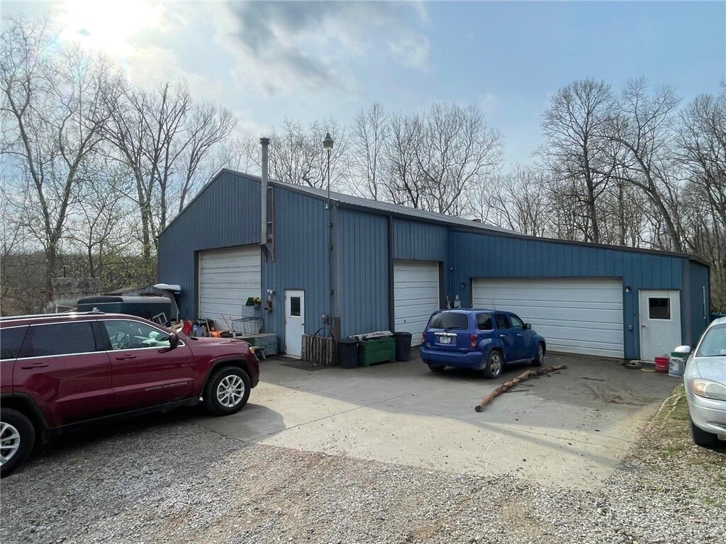 Property Photo:  16 Kickapoo Place  IL 61920 