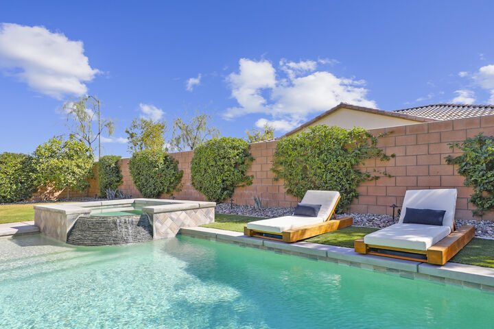 Property Photo:  43402 Hazelton Lane  CA 92203 