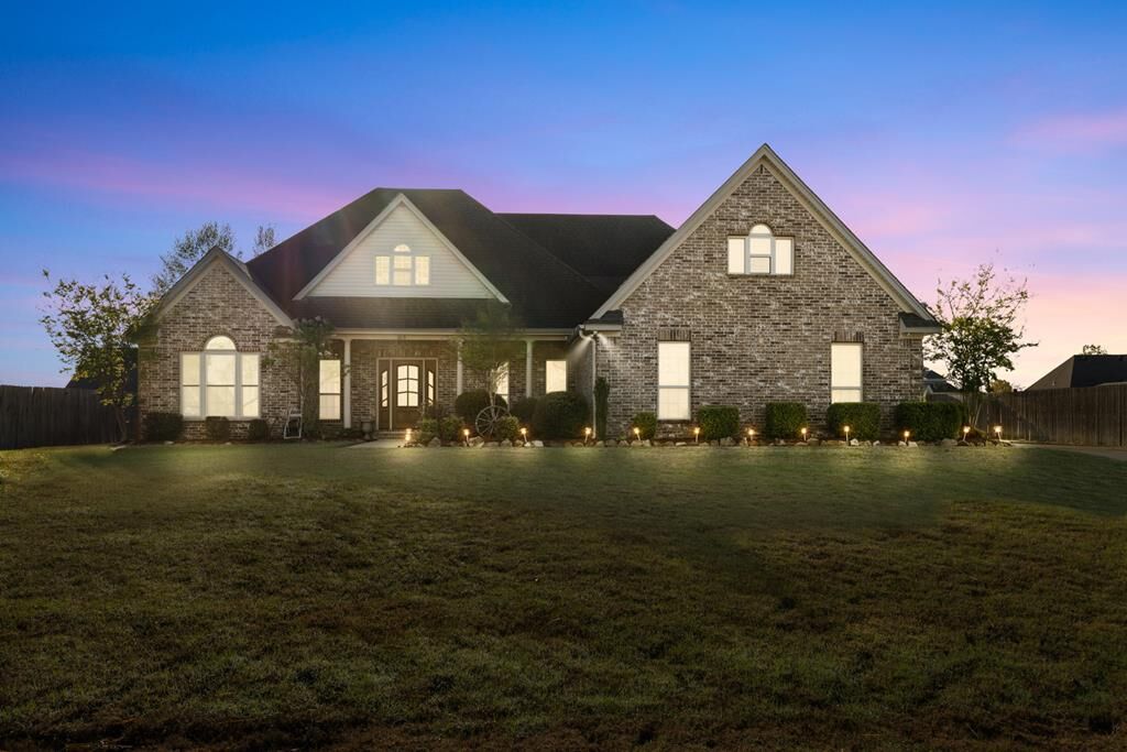 Property Photo:  609 E Crawford Drive  AR 72364 