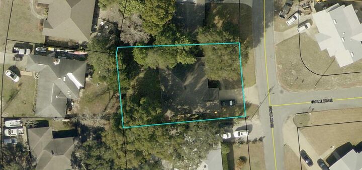 Property Photo:  18 SE Pryor Road  FL 32548 