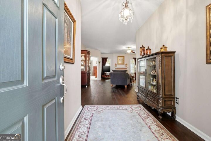 Property Photo:  563 Sawnee Corners Drive  GA 30040 