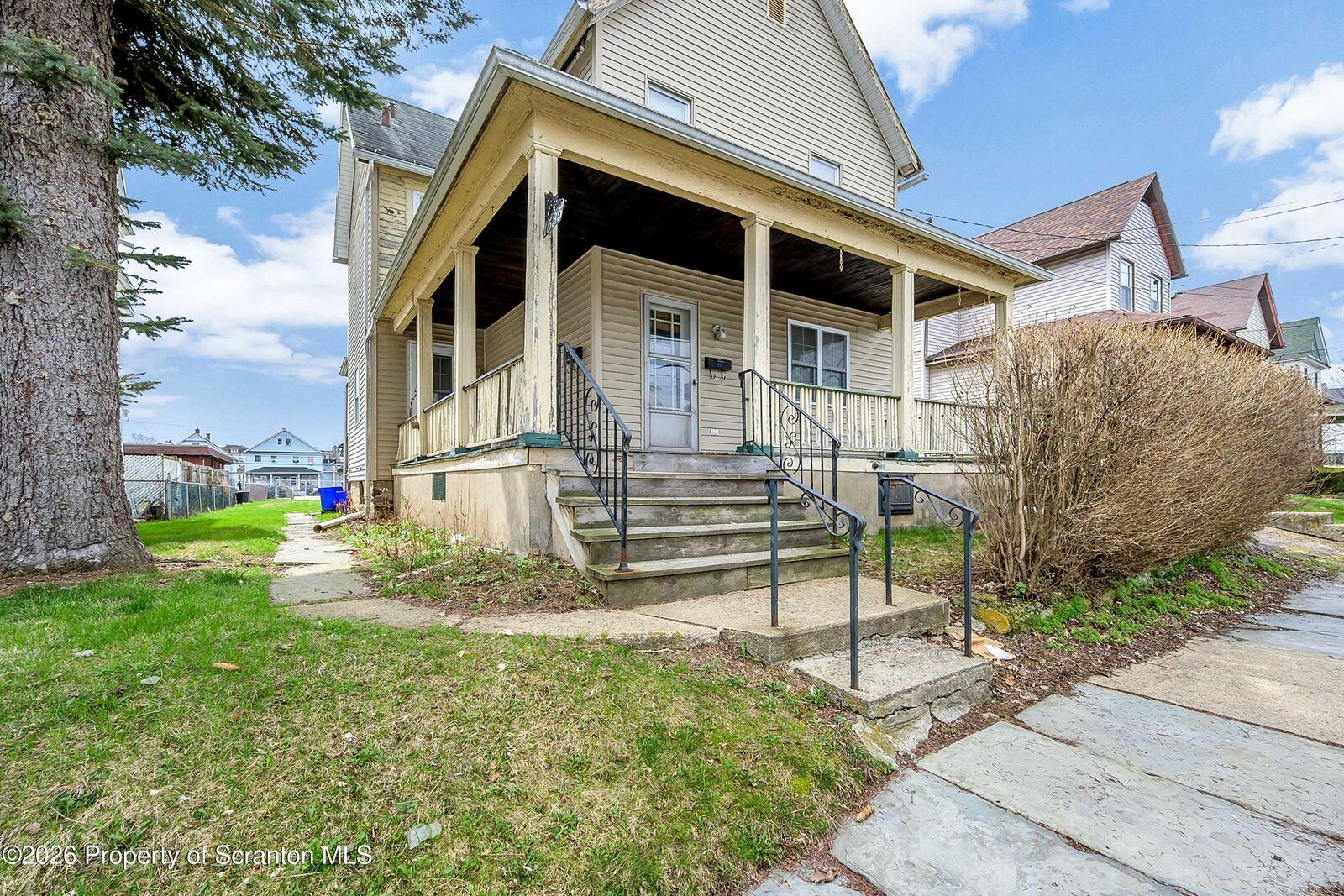 Property Photo: 1535 Bulwer Street PA 18504