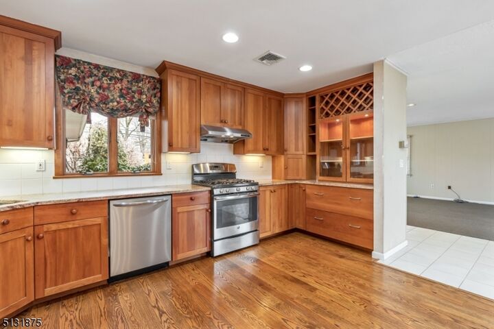 Property Photo:  58 Ridgedale Ave  NJ 07932 