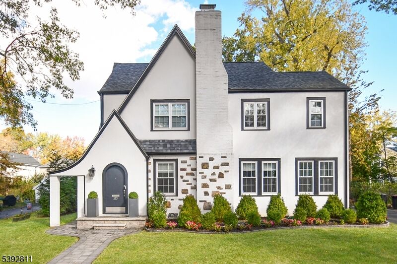 Property Photo:  275 Woodland Ave  NJ 07901 
