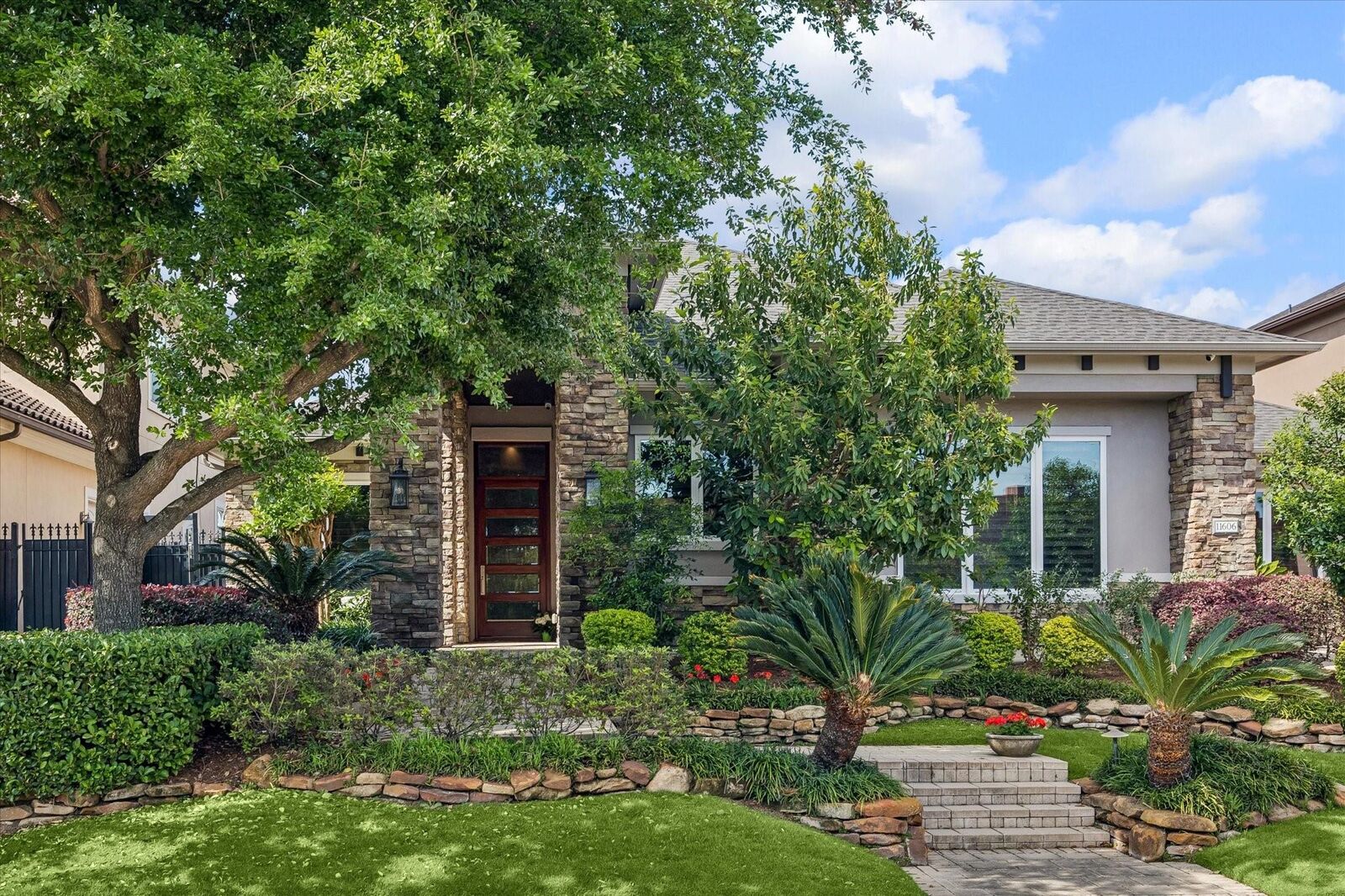 Property Photo:  11606 Montmarte Boulevard  TX 77082 