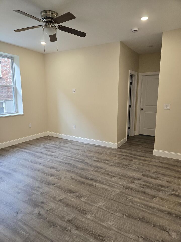 Property Photo:  289 Day Ave A2  NJ 07022 