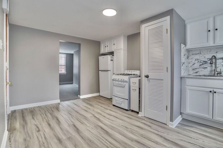 Property Photo:  164 6th St 2  NJ 07030 