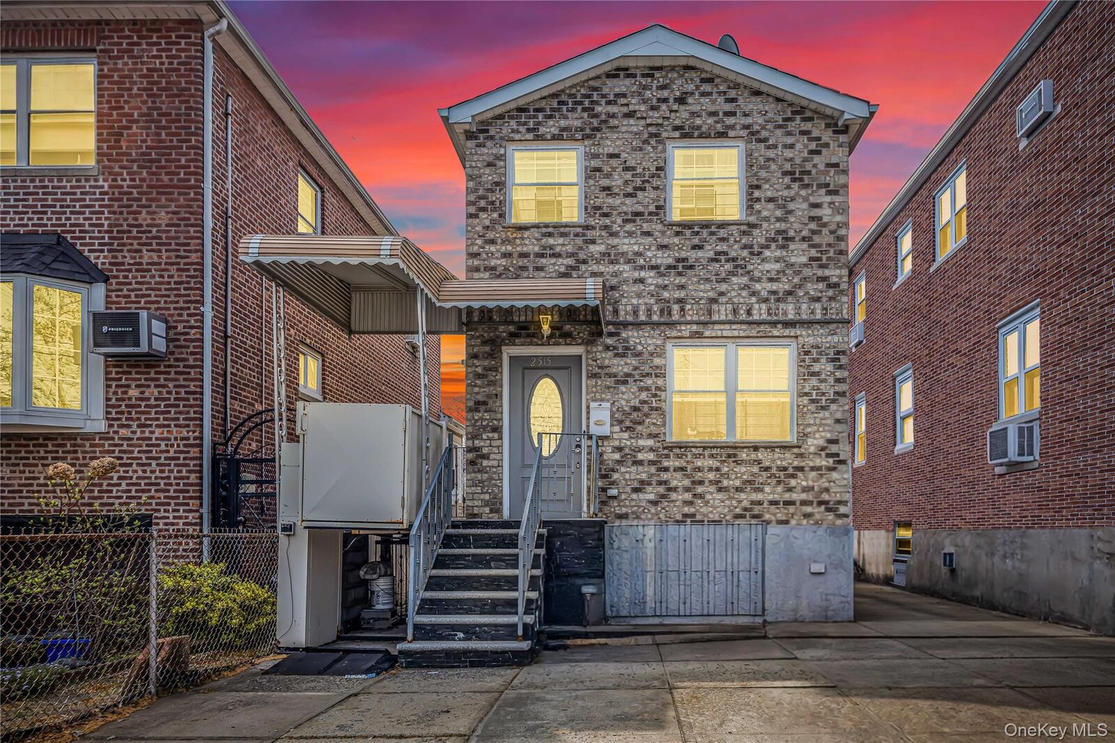 Property Photo:  2515 Woodhull Avenue  NY 10469 