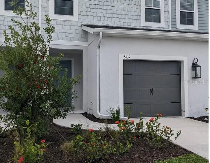 Property Photo:  8639 Canyon Creek Trail  FL 34219 