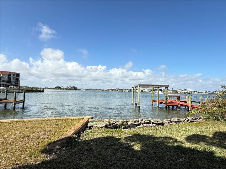 Property Photo: 508 S Indian River Road FL 32169