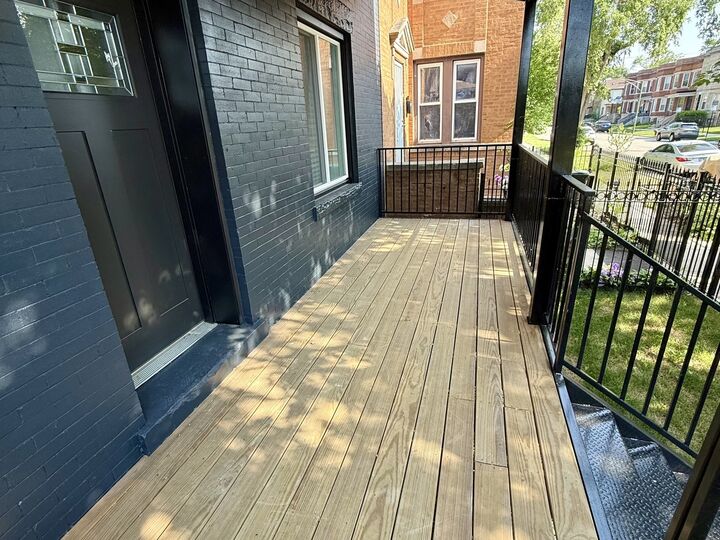Property Photo:  7042 S Eberhart Avenue  IL 60637 