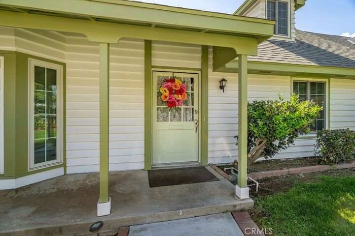 Property Photo:  5444 Peacock Lane  CA 92505 