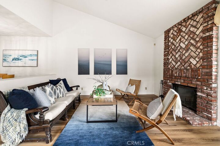 Property Photo:  19126 Queensport Lane D  CA 92646 