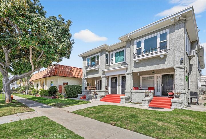 Property Photo:  1621 E 1st Street  CA 90802 