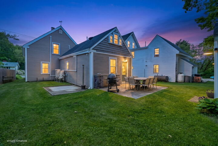 Property Photo:  15 Wadsworth Street  ME 04861 