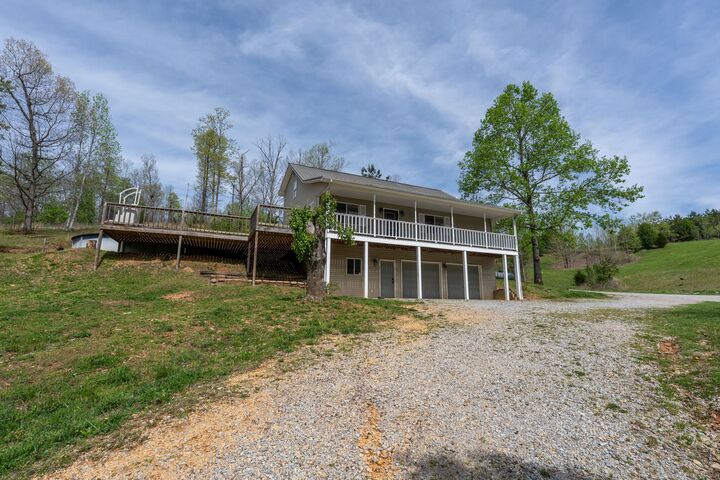 Property Photo: 1819 Lawrenceburg Hwy TN 38485