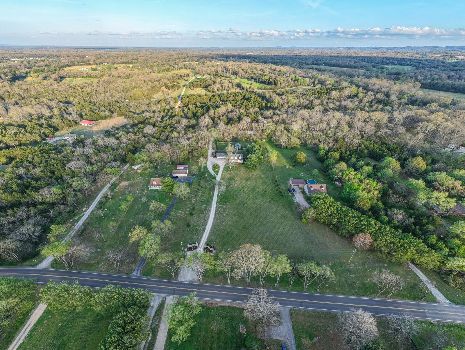 Property Photo:  1737 Verona Caney Rd  TN 37091 