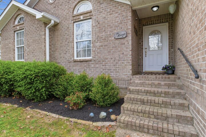 Property Photo:  9207 Mockingbird Hills Ct  TN 37025 