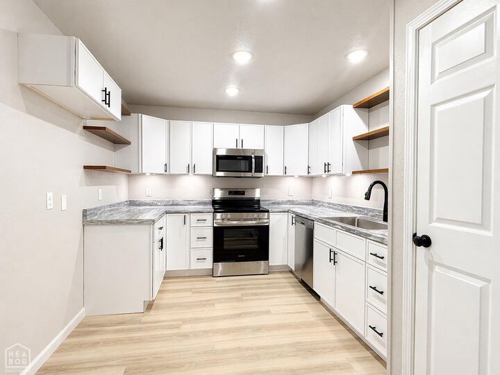 Property Photo: 1130 Vine Street AR 72401