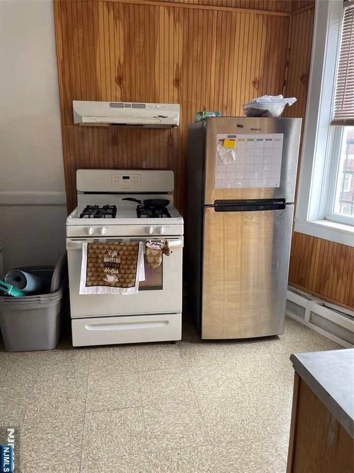 Property Photo: 430 Lexington Avenue 9 NJ 07011