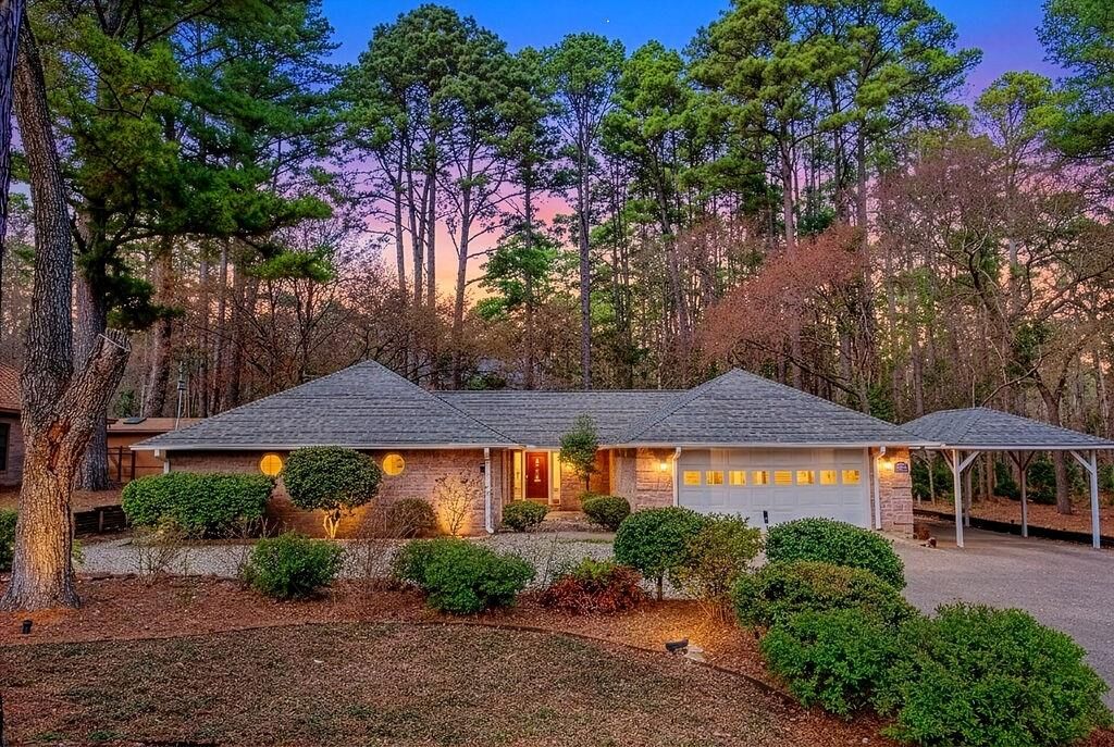 Property Photo:  1633 Brookhollow Drive  TX 75771 