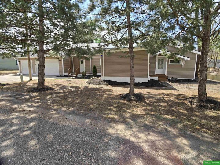 Property Photo: 720 Boulevard Street Lot #5 NE 68025