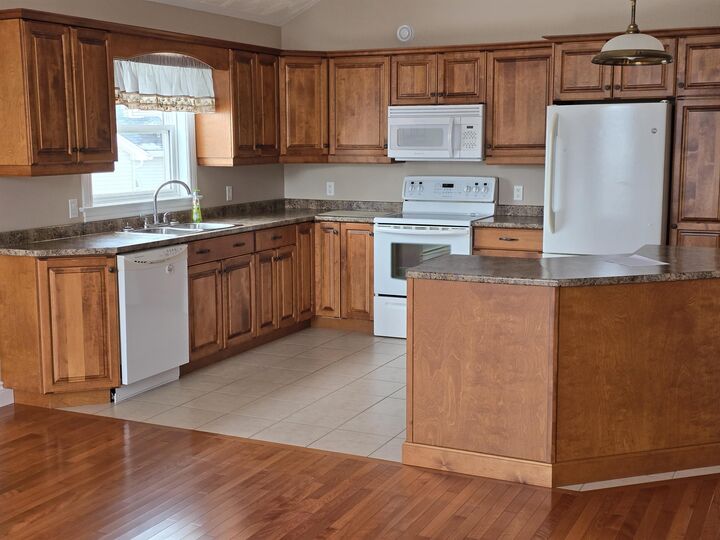 Property Photo: 648 Murphy Street PE C1N 0G9