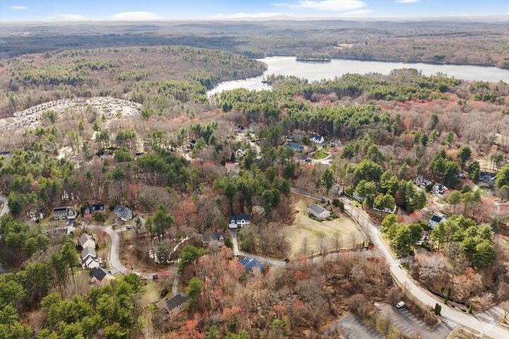 Property Photo:  557 Acorn Park Dr 557  MA 01720 
