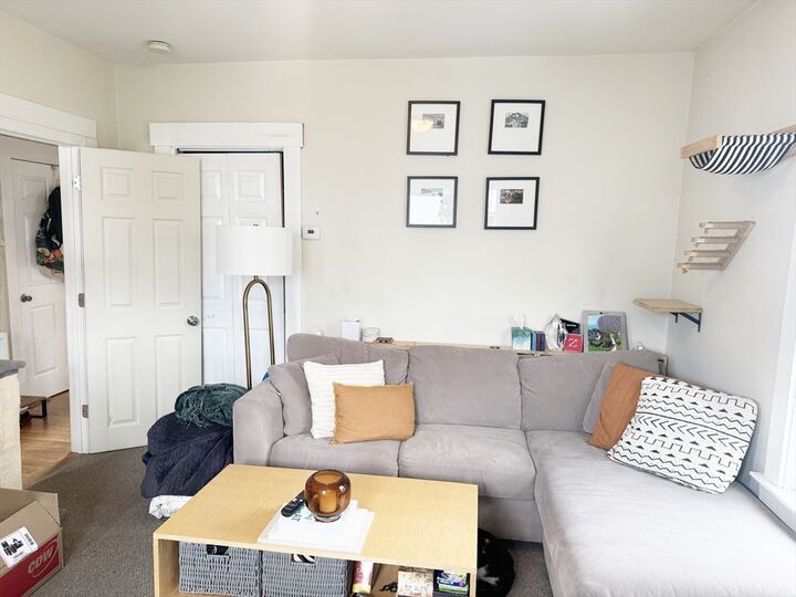 Property Photo:  37 Prospect Street Ave 2  MA 02453 