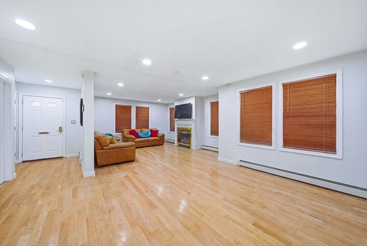 Property Photo:  39 Hawthorne 39  MA 02119 