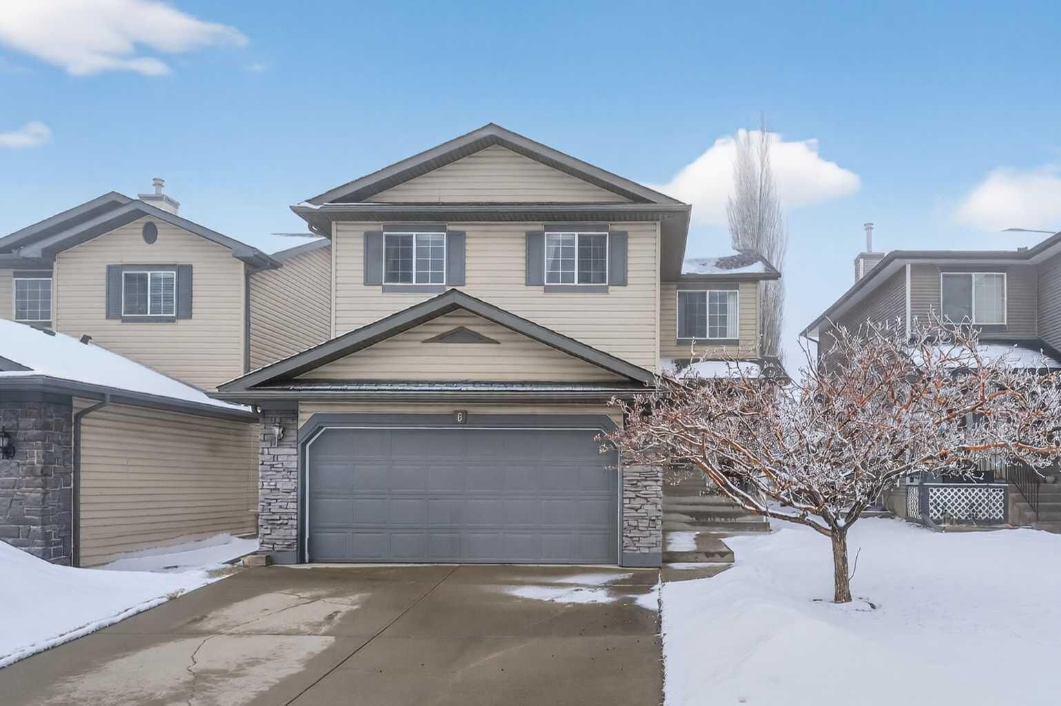 Property Photo:  6 Royal Birch Rise NW  AB T3G 5K2 