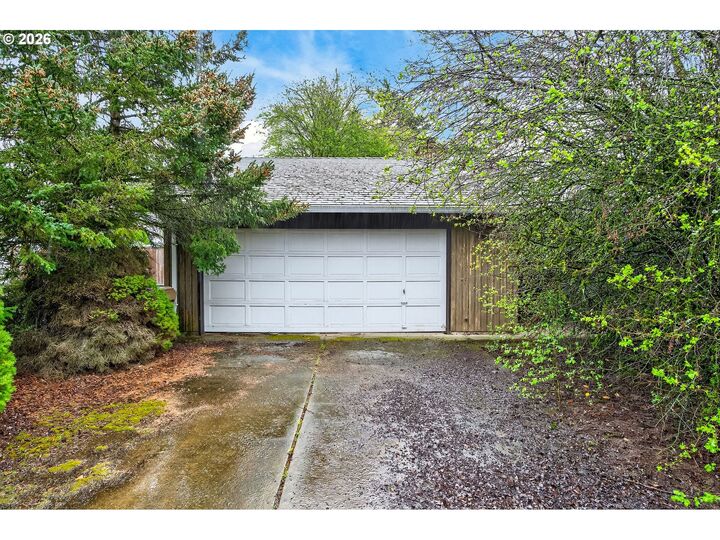 Property Photo:  17700 Arbor Ln  OR 97035 