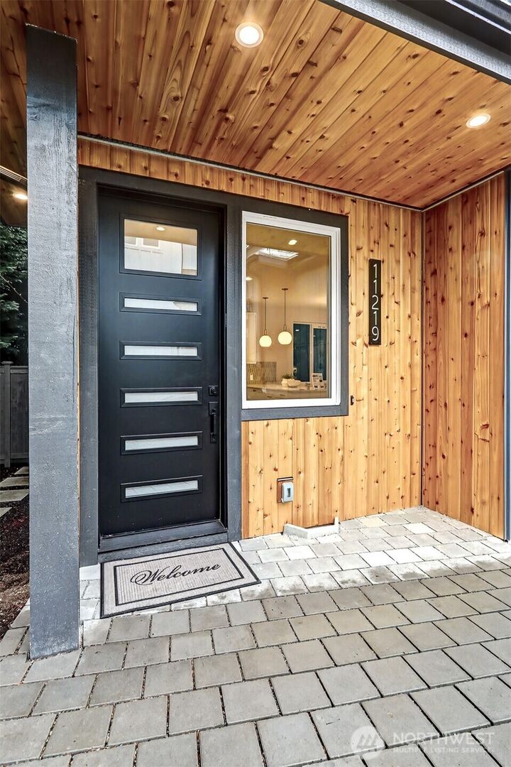 Property Photo:  11219 NE 95th Street  WA 98033 