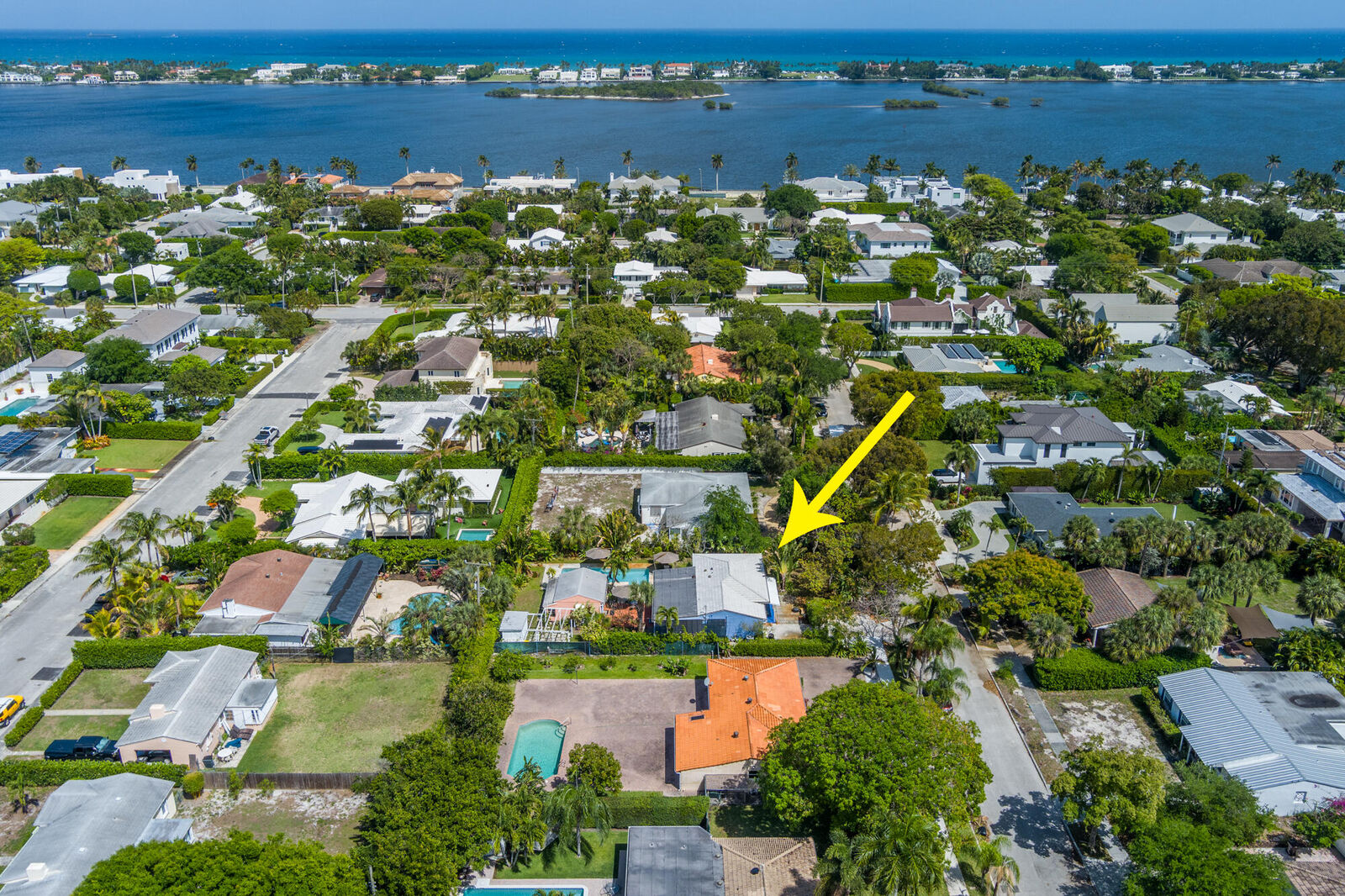 Property Photo:  227 Ashworth Street  FL 33405 